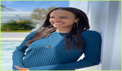 Ashley Nicole Williams Height – How Tall is Ashley Nicole Williams?