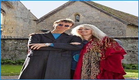 'We always had freedom in our marriage': Dwina Gibb on how she reconciled herself to the affairs of her husband Robin Gibb